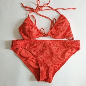 VINCE CAMUTO SWIM Bikini Set Red Crochet Knit Triangle Top Lace Small
